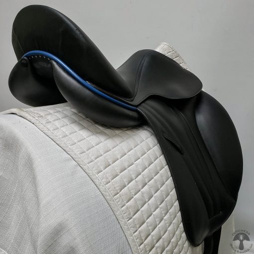 Butet Monoflap Dressage 0950 Cantle Seat Detail