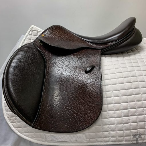 County Innovation Jumping Saddle 1118 Left
